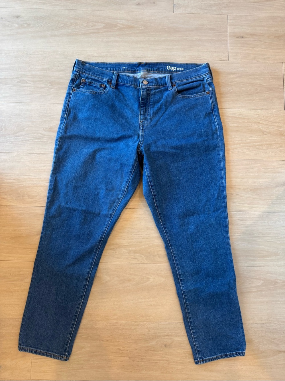 GAP women’s 16 Blue Slim Straight Jeans